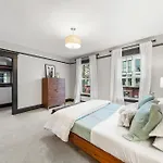 Stay Portland Collection - Fresh Belmont Charmer - 95 Walkscore