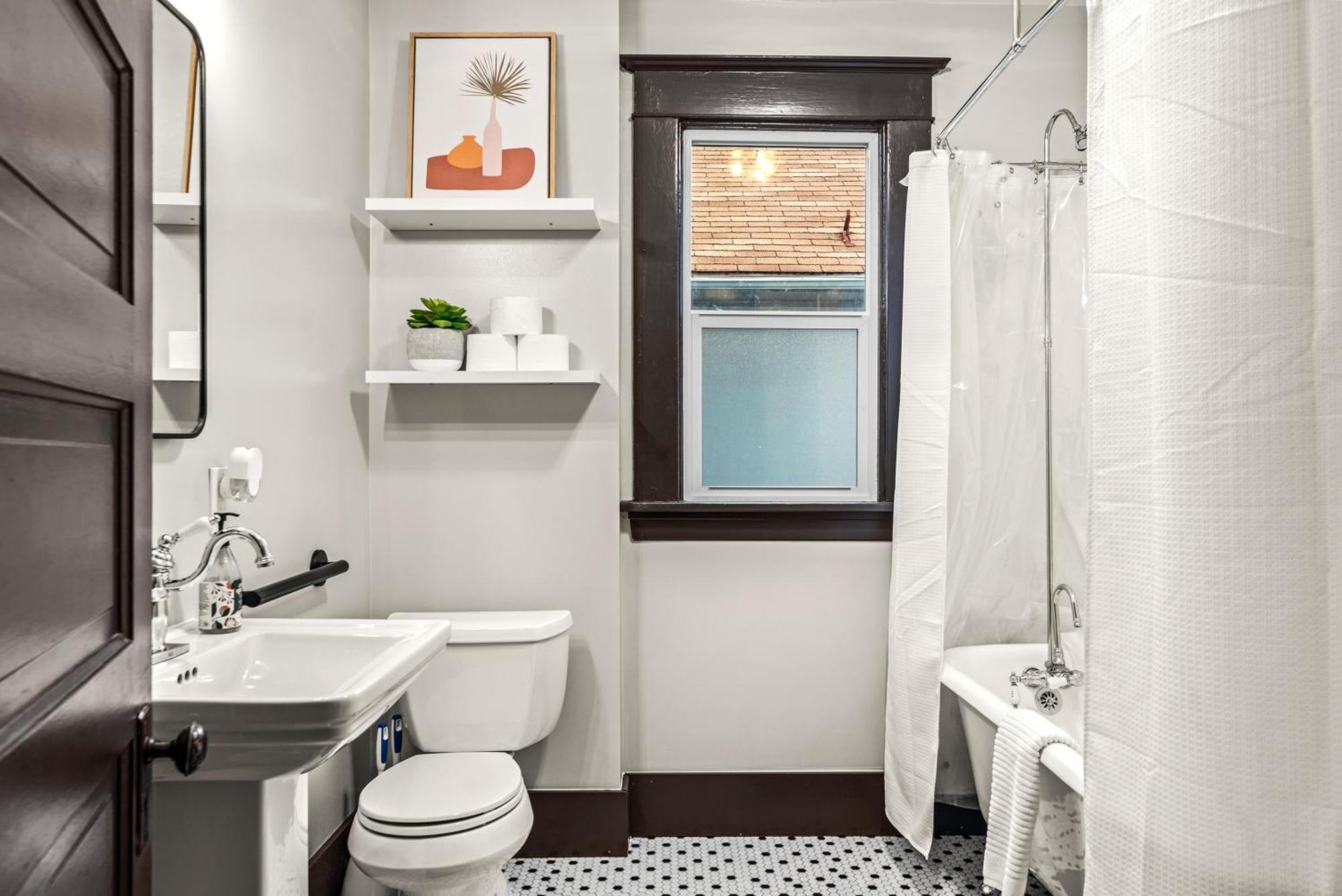 Holiday home Collection - Fresh Belmont Charmer - 95 Walkscore Portland
